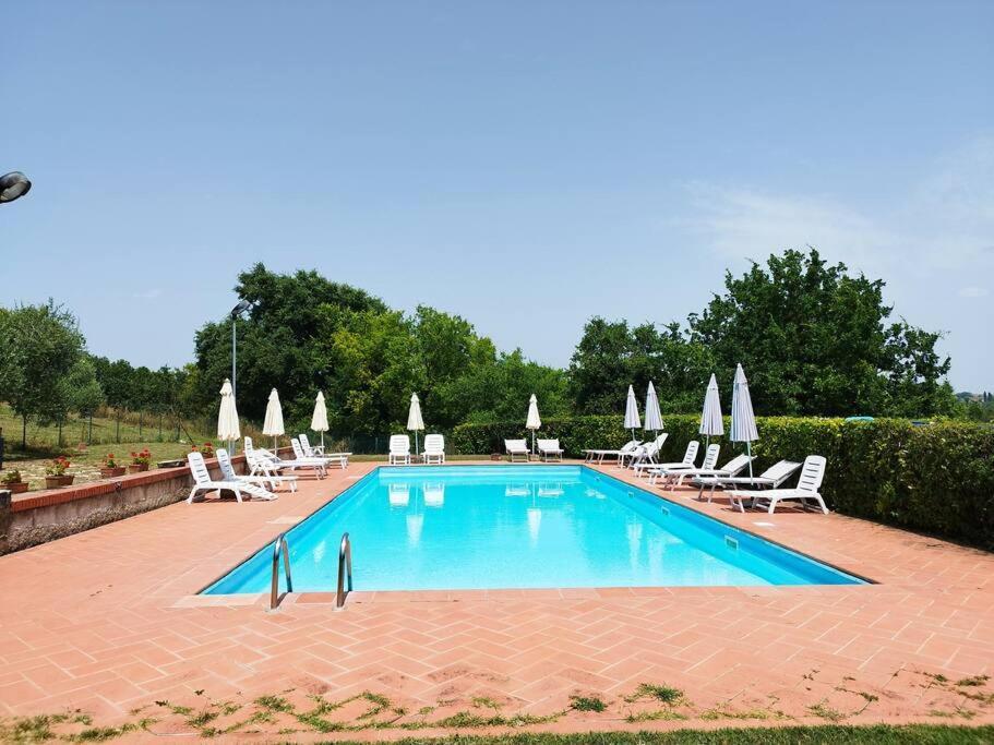 Relax Nella Jacuzzi In Toscana กอลเลวัลเดลซา ภายนอก รูปภาพ