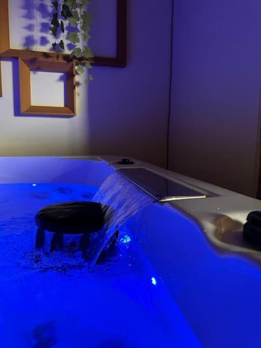 Relax Nella Jacuzzi In Toscana กอลเลวัลเดลซา ภายนอก รูปภาพ